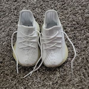 Kids adidas yeezy boost size 5